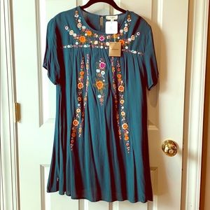Umgee embroidered dress S small green